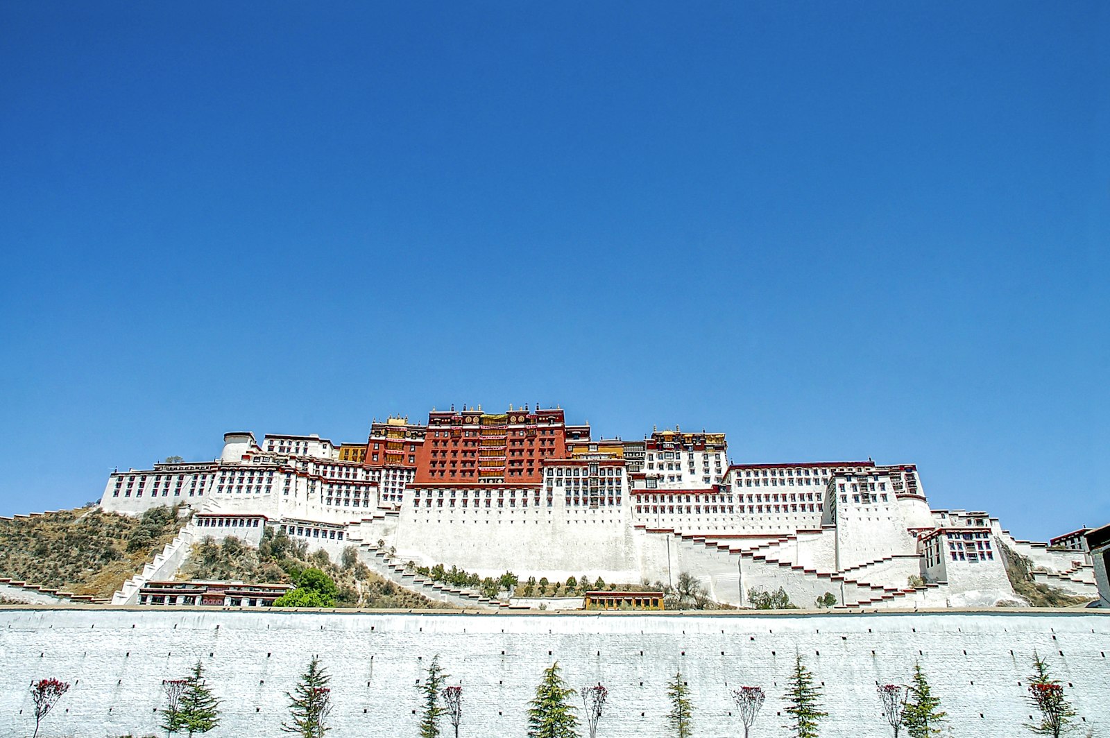 布达拉宫